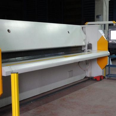 The RAS GIGAbend at Tecnic Metal Listes in Spain